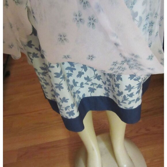 NWT J. Jill Blue & White Floral Silk Skirt Size 8 With Layered Design - Picture 2 of 5